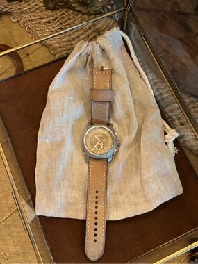 Vintage Fossil Men's light Brown Leather Watch